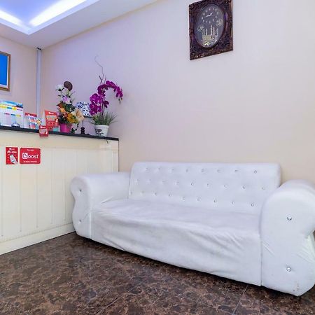 Oyo 1228 R & R Motel Johor Bahru Exterior foto