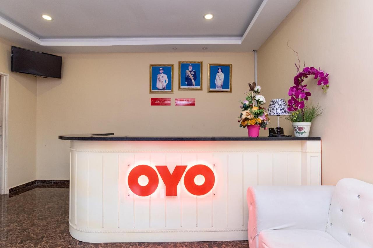 Oyo 1228 R & R Motel Johor Bahru Exterior foto