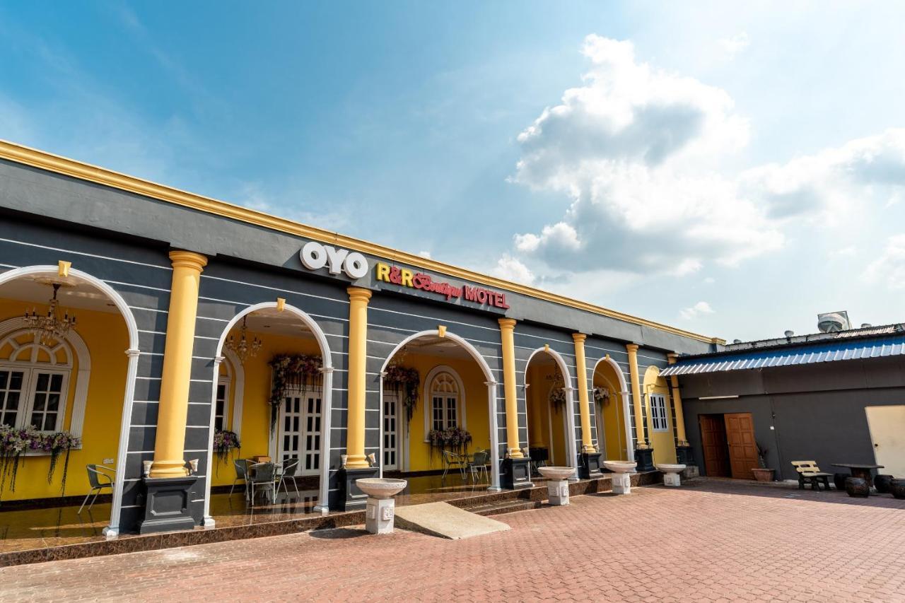 Oyo 1228 R & R Motel Johor Bahru Exterior foto