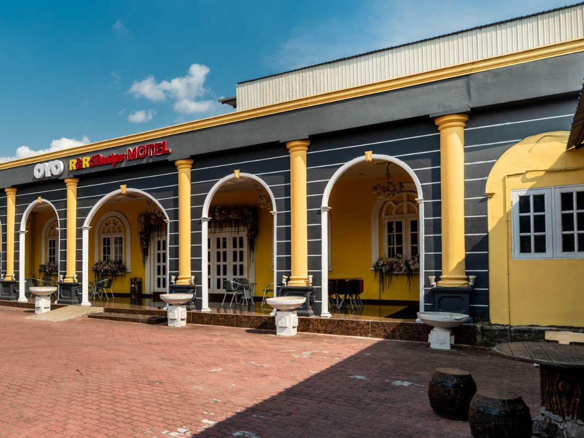Oyo 1228 R & R Motel Johor Bahru Exterior foto