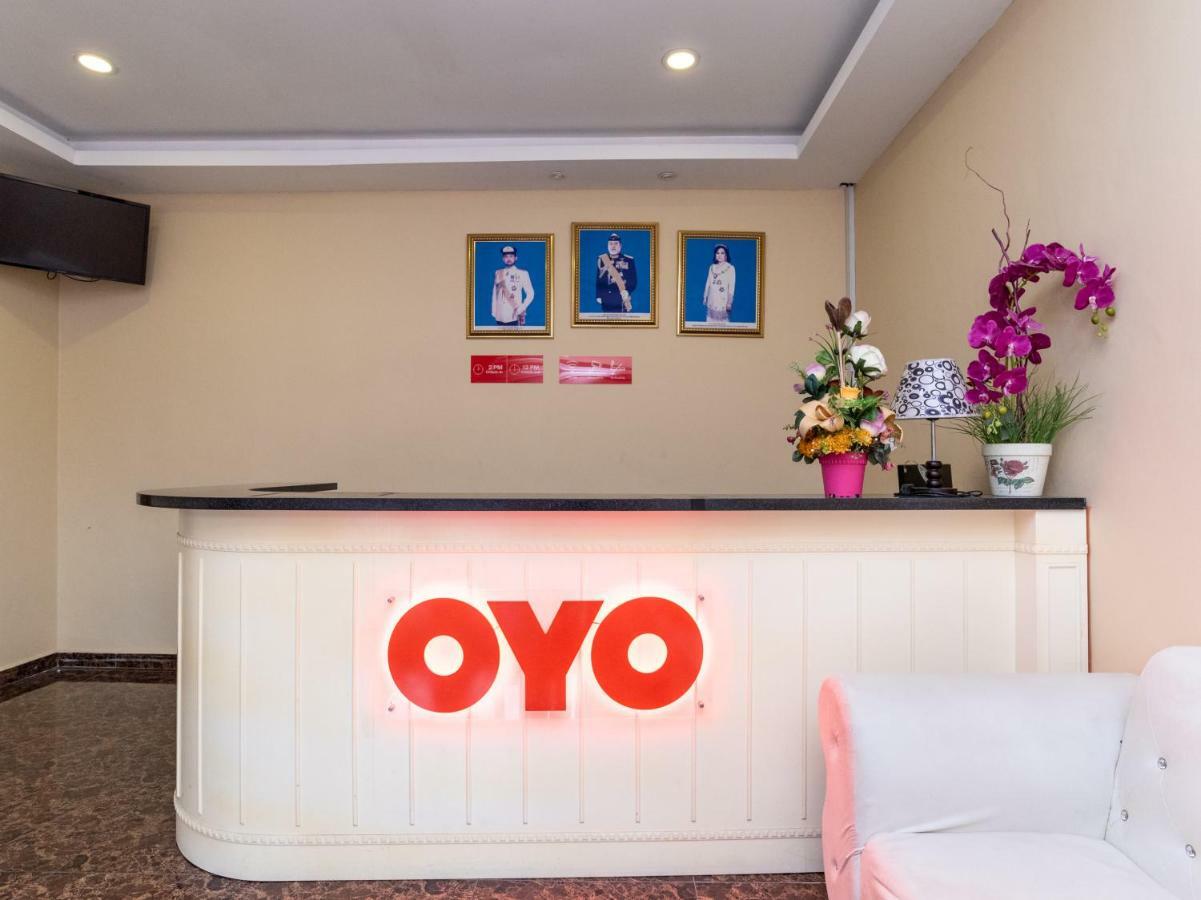 Oyo 1228 R & R Motel Johor Bahru Exterior foto