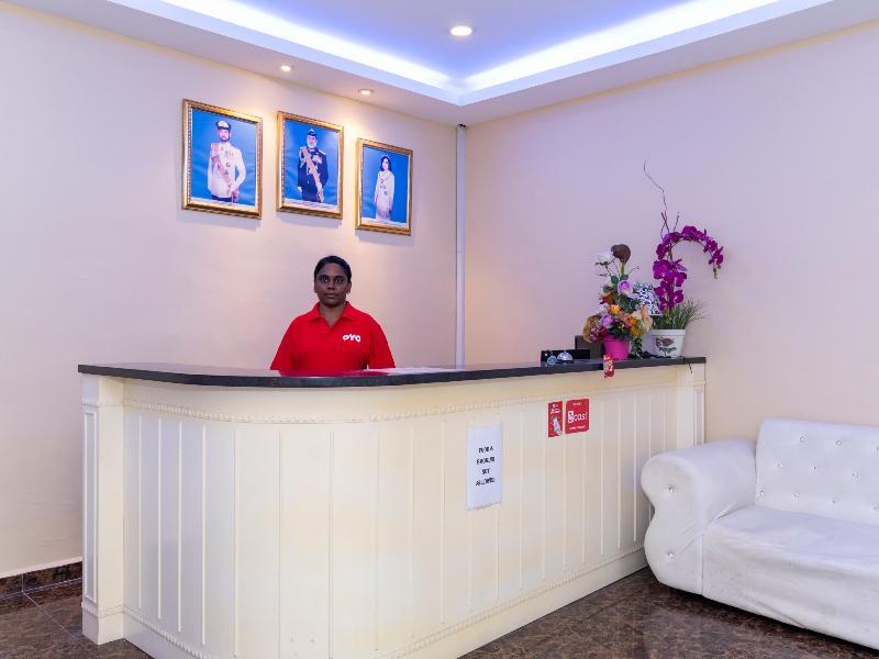 Oyo 1228 R & R Motel Johor Bahru Exterior foto